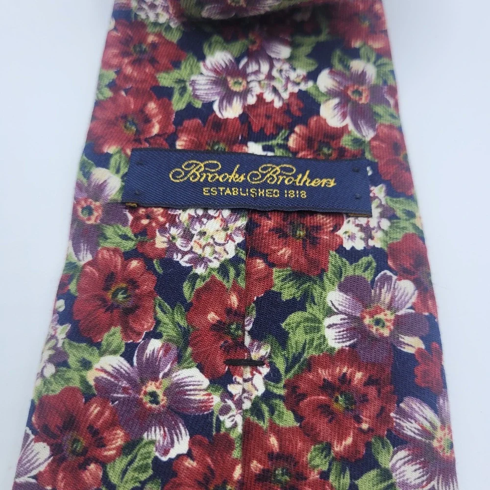 Brooks Brothers Men Floral Cotton Necktie Burgundy Navy Blue Made in USA Classic